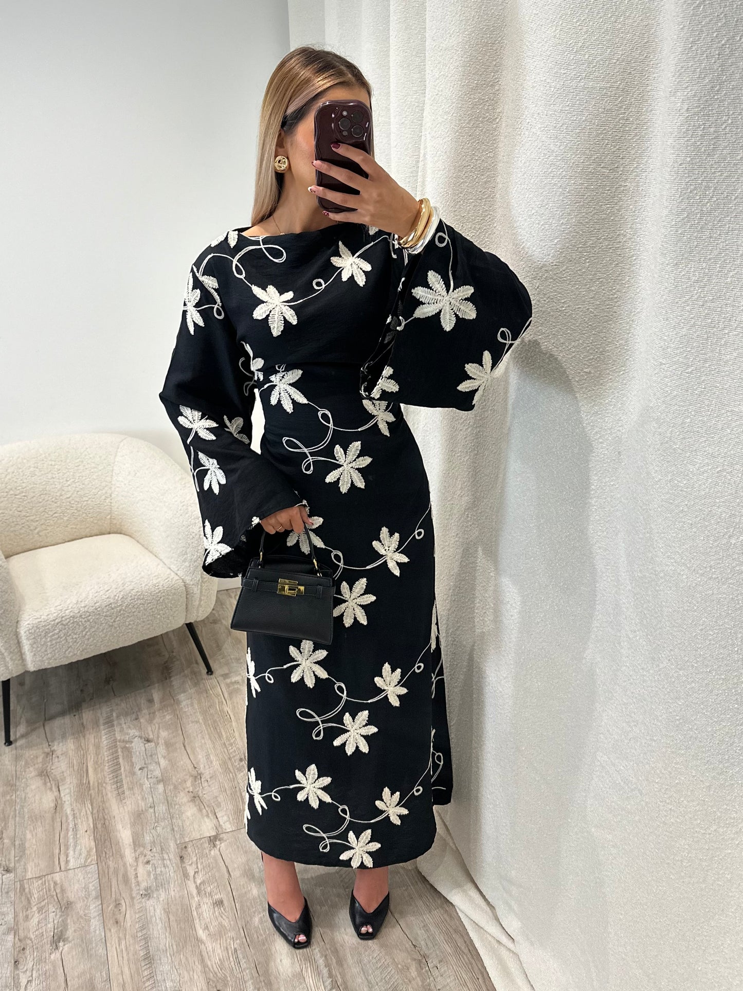 Robe LAYA