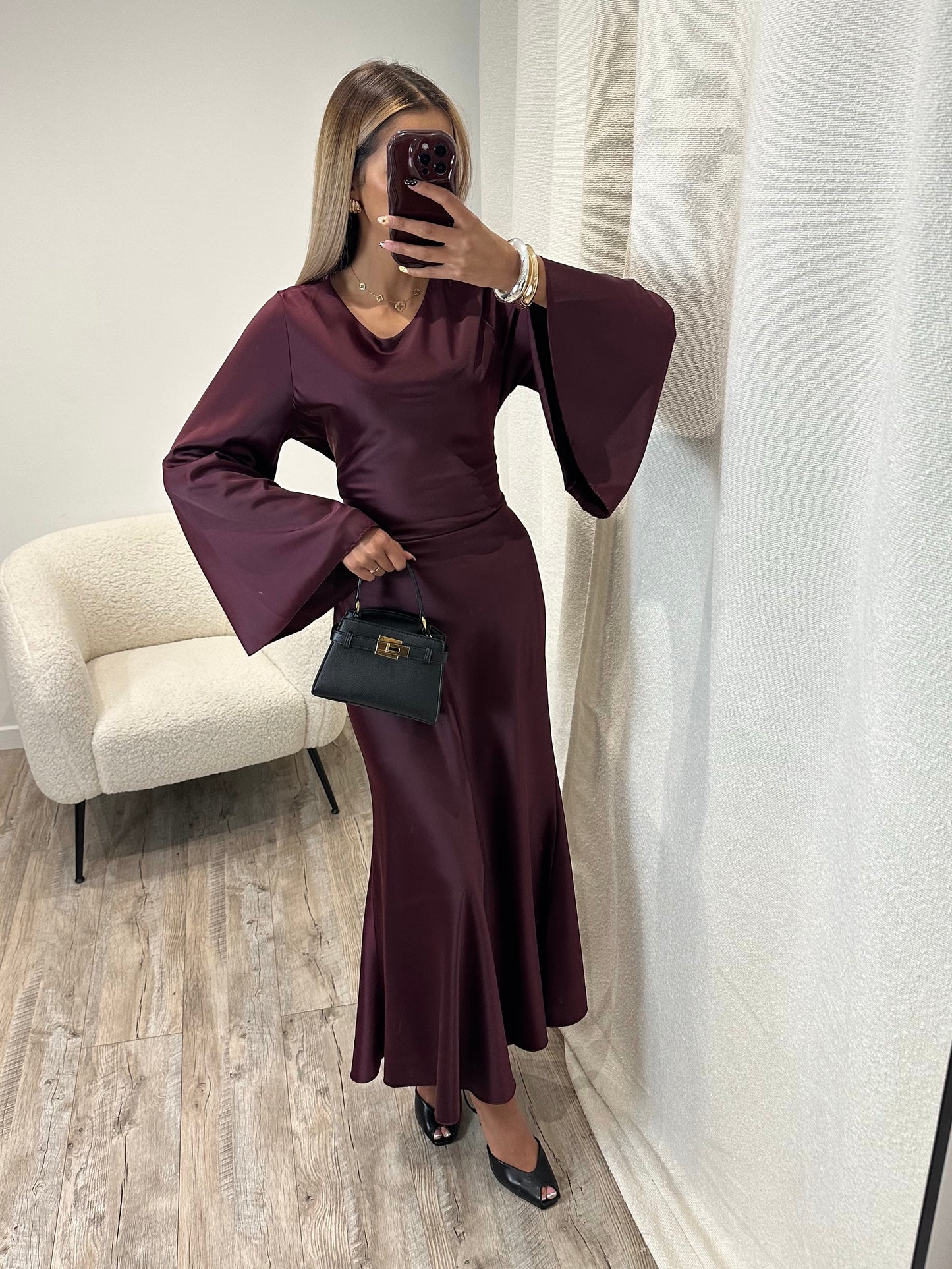 Robe SARA