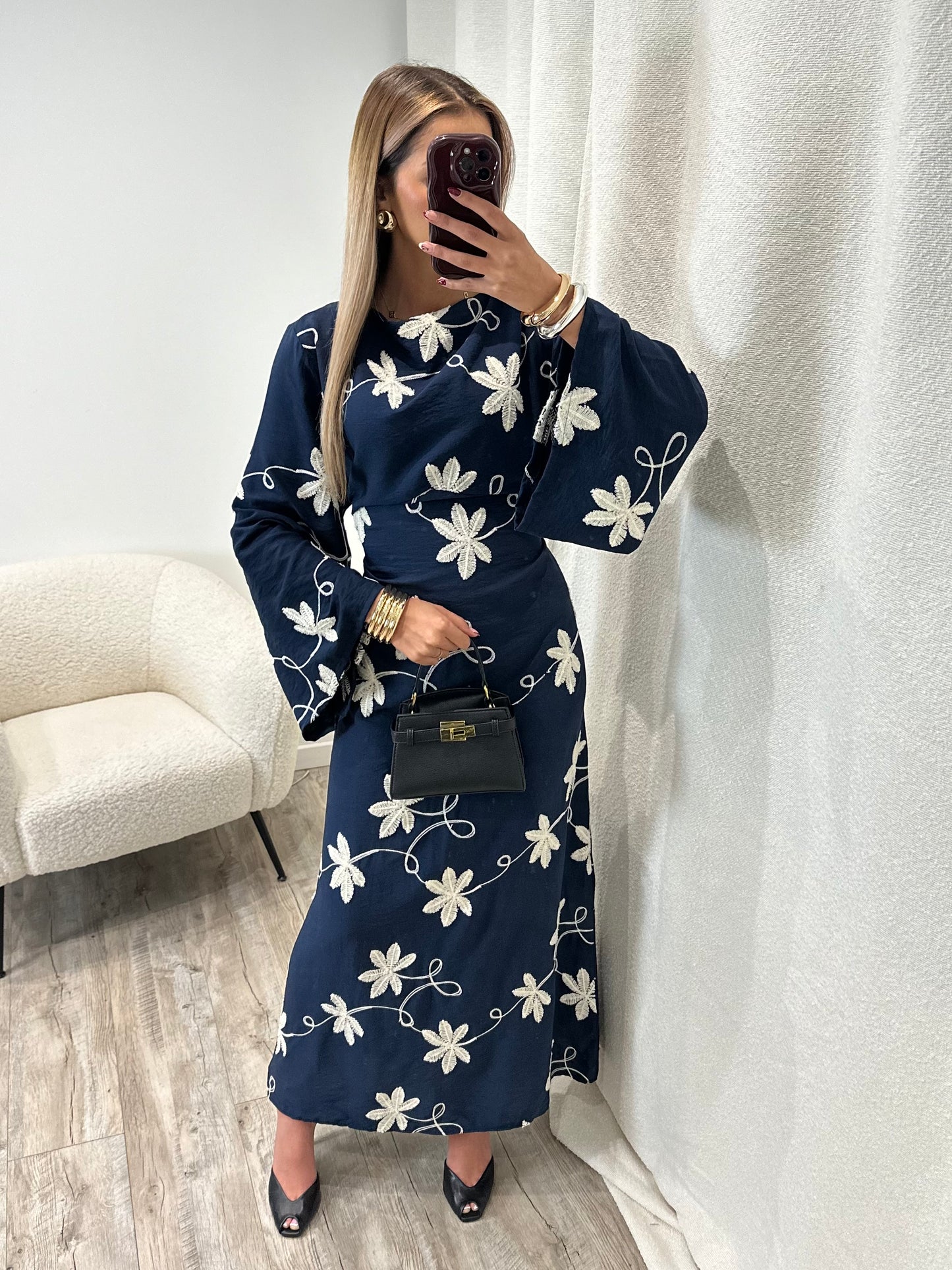 Robe LAYA